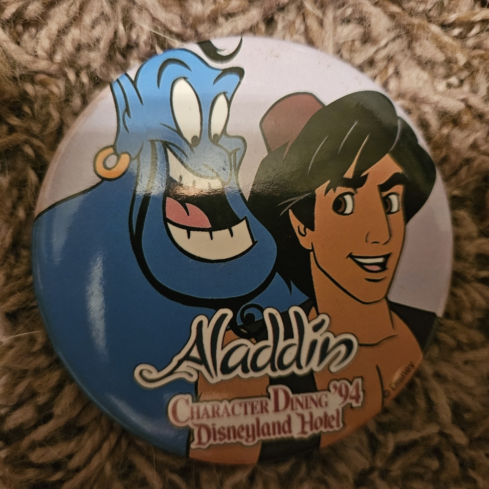 Disney Aladdin Disneyland Hotel '94 Hotel Pin